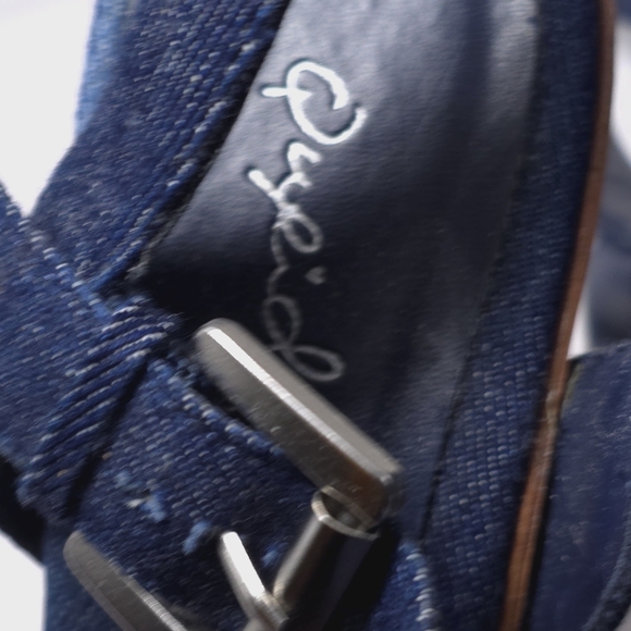 Qupid Women's Denim Heels Size 7.5 Silver Buckle Wood Heel - Picture 13 of 13